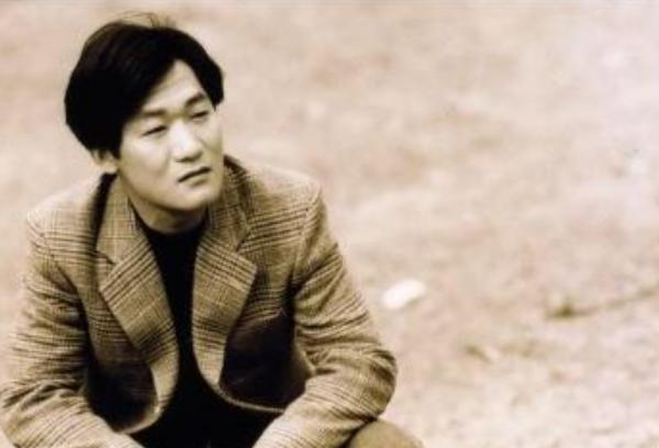 謝東：被傳是侯寶林私生子，王朔豪賭100萬，喊話侯耀華驗其真身