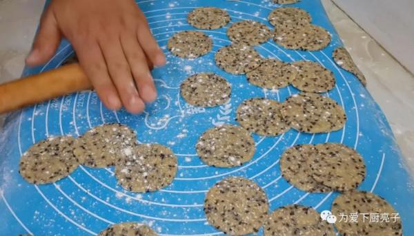 以後麵粉別烙餅了，筷子一攪，孩子愛吃不挑食，全家老少都愛吃