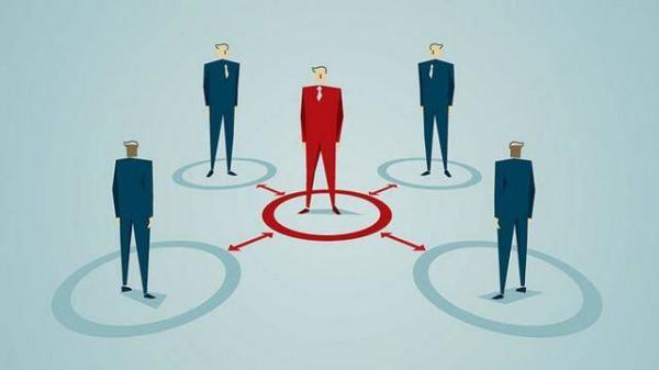 心理學家：一個人想害你時，會露出這3種陰謀的“痕跡”，要小心