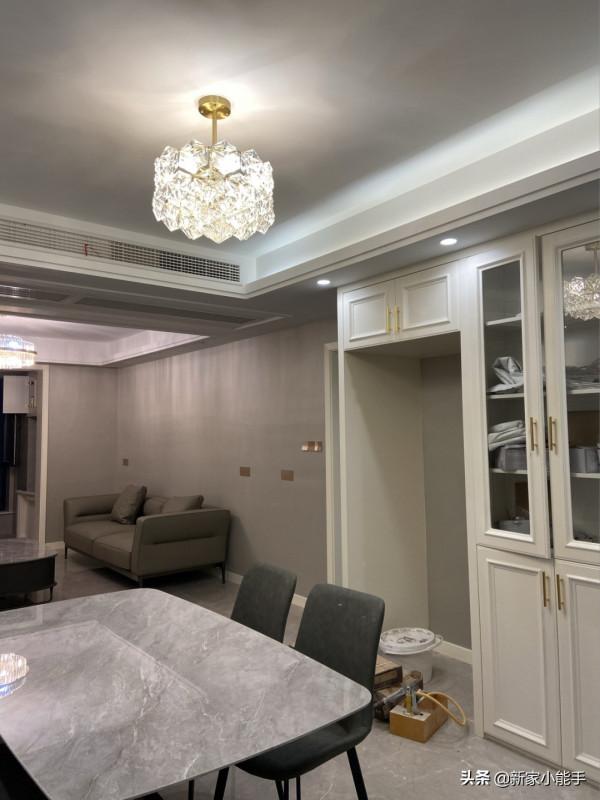 新房終於添置傢俱，越來越像一個家，時尚大氣，一家人都滿意