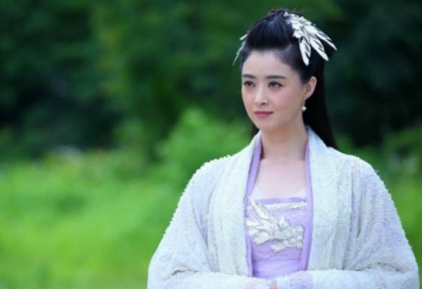 7年前大火的《花千骨》演員現狀如何？有人一心拍戲，有人退隱