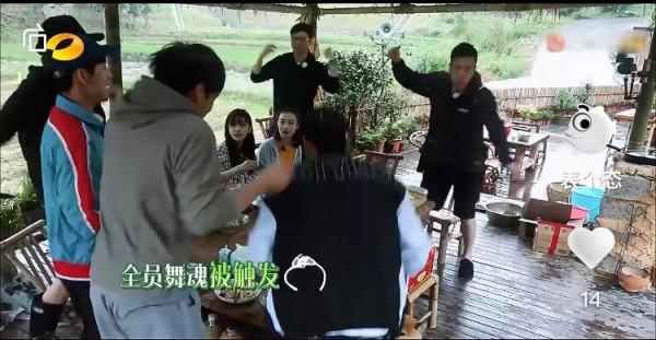 Baby的社交牛雜症VS倪妮的女漢子，你更喜歡哪個？
