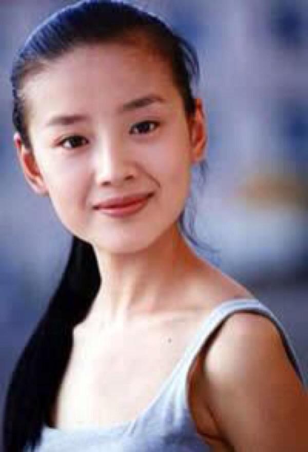 董潔到底有多狠？為了離婚不惜抹黑前夫，9年間不讓親生父子相見