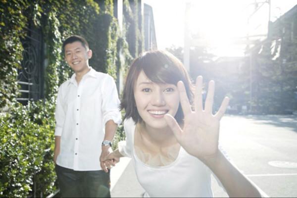 至今恩愛的10對明星夫妻，各有各的幸福，最長相戀47年，最短15年