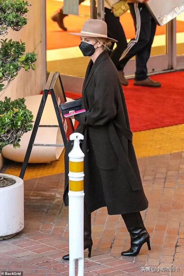 王爸爸爆料李靚蕾靠懷孕逼婚，李姐回覆硬剛到底 | 鄭爾摩斯週報