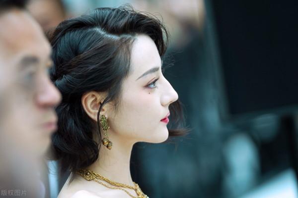 看不一樣的迪麗熱巴 看不一樣的迪麗熱巴