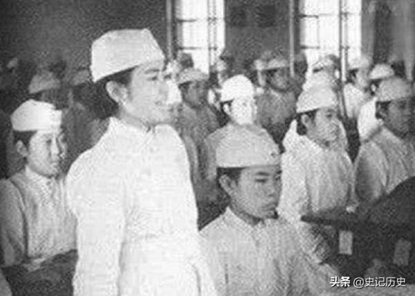 1949年，廣東一護士接到中央調令到中央任職工作，毛主席親自接見
