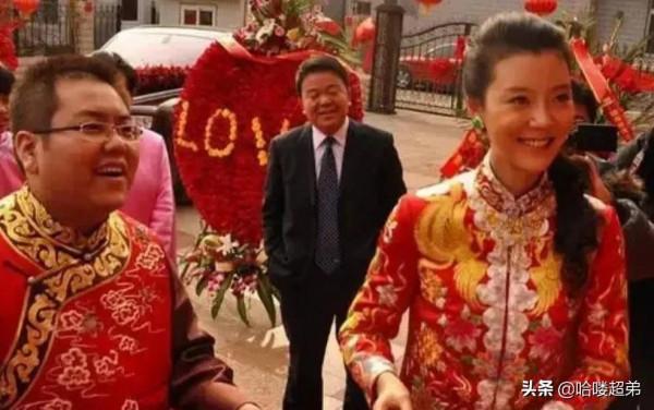 閃婚閃離的12對明星，他們是各取所需，還是別有所圖