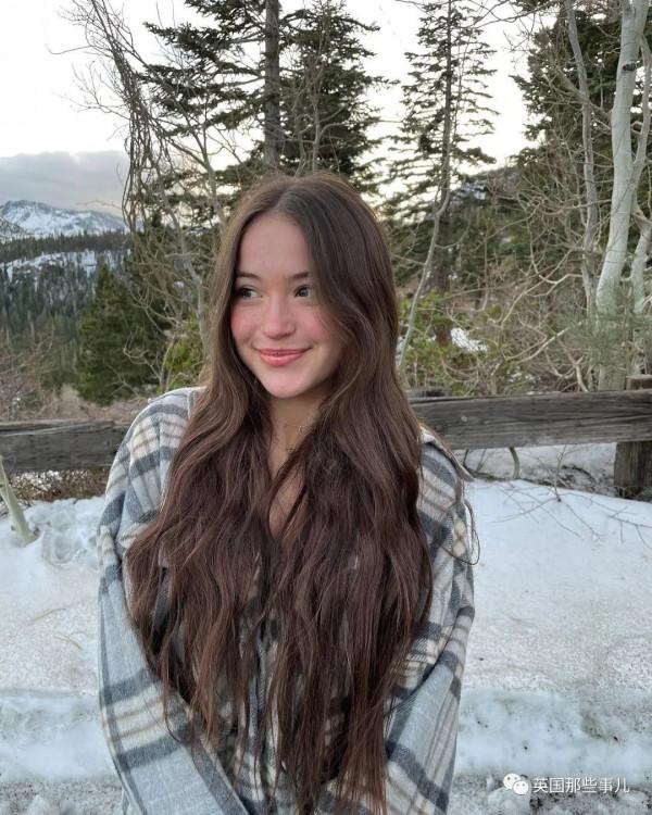 一波贏了基因彩票的星二代，完美的遺傳了父母的美貌