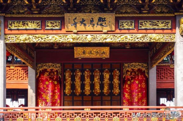 寧波最藝術的博物館 建築上朱金木雕多達千件 是我國八大天后宮之一 寧波最藝術的博物館 建築上朱金木雕多達千件 是我國八大天后宮之一