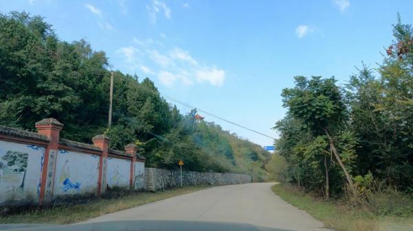 北京徒步登山:人少且免費的爬山步道,房山石花洞鳥語林風景區 北京徒步登山:人少且免費的爬山步道,房山石花洞鳥語林風景區