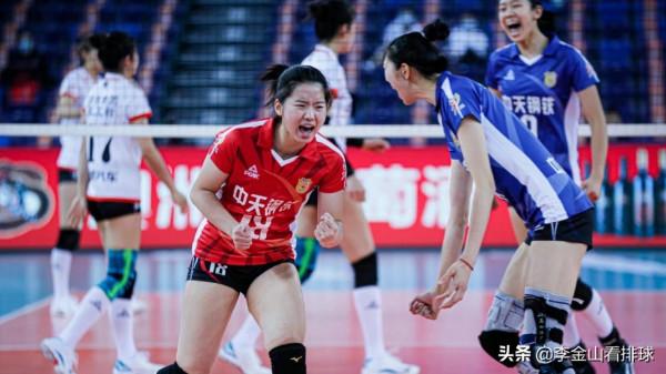 王賀兵爆粗口引爭議,高分貝尖叫聲擾亂球員軍心? 王賀兵爆粗口引爭議,高分貝尖叫聲擾亂球員軍心?