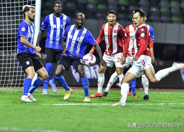 衝超戰報 | 武漢三鎮驚險逆轉豪取中甲11連勝 兩記神仙球掃落成都蓉城 衝超戰報 | 武漢三鎮驚險逆轉豪取中甲11連勝 兩記神仙球掃落成都蓉城