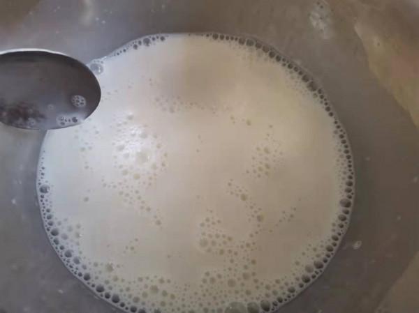 懶人甜品分享——脆皮炸鮮奶，外酥裡嫩，味道可與店裡的媲美