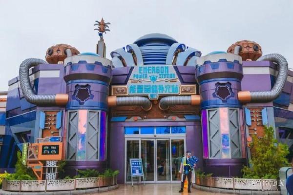 北京環球影城正式開園，門票一分鐘售罄，遊客倆花6000