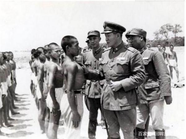 抗日戰爭中令人振奮的一張照片——擊落日機天皇號 抗日戰爭中令人振奮的一張照片——擊落日機天皇號