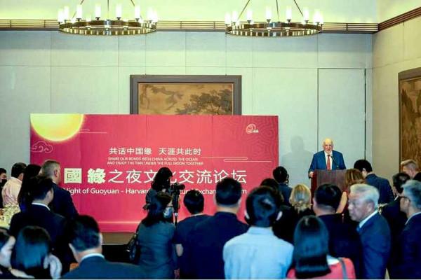 相聚、碰杯、圓夢---屬於全人類的那一份緣