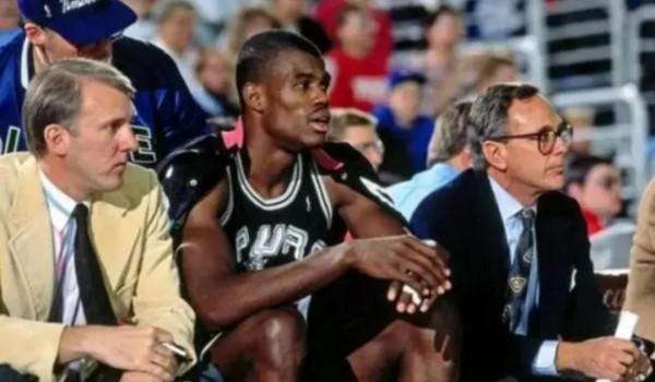 “惴惴不安”，揭秘老波波26年患有4次重病，老骨頭能撐到幾時？