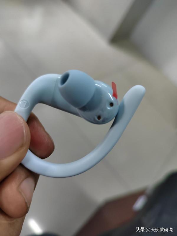 耳掛式運動耳機，不懼運動和汗水的運動神器，hakll action體驗