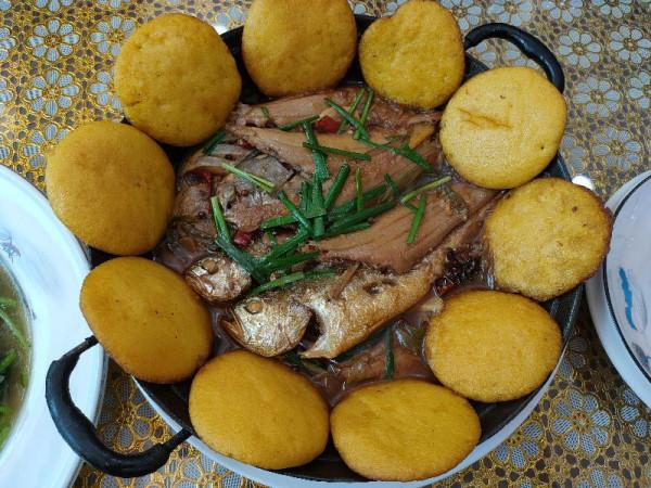 曬曬我們一家三口的午餐,海邊度假簡便餐,3菜145元,看看合適嗎 曬曬我們一家三口的午餐,海邊度假簡便餐,3菜145元,看看合適嗎