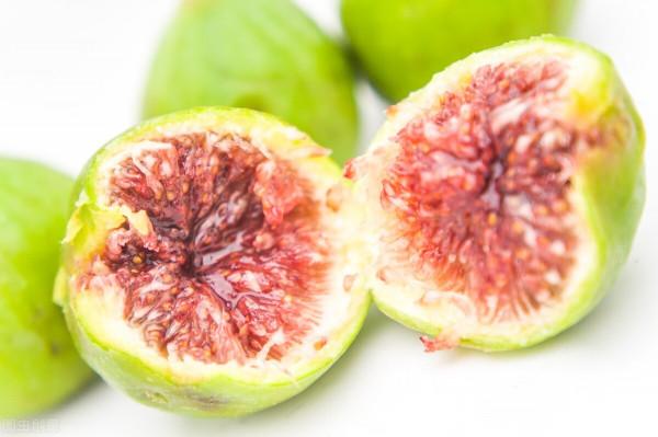 神奇！無花而果，卻剔透晶瑩，紅瓤爆漿甜上心頭