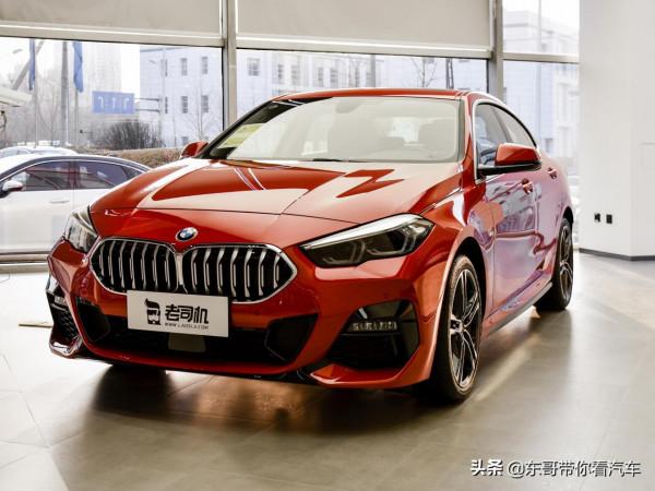 入門三廂豪華車，價格不貴效能不錯，有5.8L低油耗，實拍寶馬2系