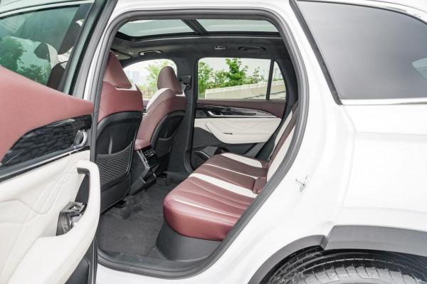 售價16.52萬,空間夠大,配置豐富,實拍星越L兩驅旗艦型 售價16.52萬,空間夠大,配置豐富,實拍星越L兩驅旗艦型