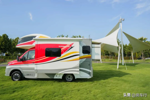 宇通新車重磅釋出：廊橋式線條，臉譜式配色，內有星空頂