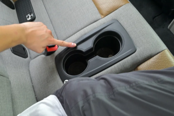 全碳纖“未來之車”，寶馬i3增程版亮點多多