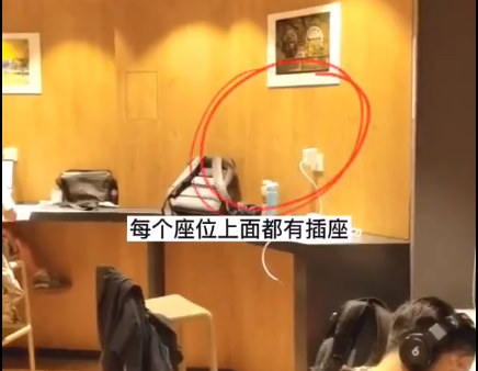 清華大學女生1張“炫富照”曝光：對不起，我不過低配的人生