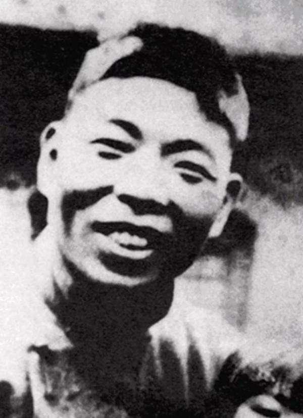 智捕戴笠貼身警衛：巧用蛛絲馬跡，千里之外鎖定瀋陽一家雜貨鋪