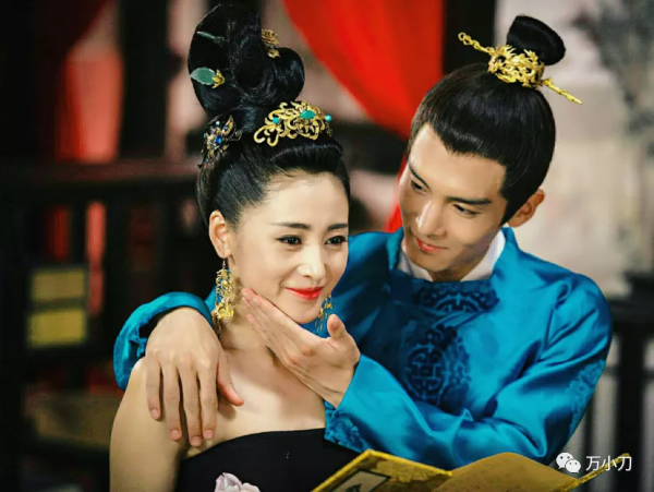 “言情教父”海巖的京圈往事 “言情教父”海巖的京圈往事