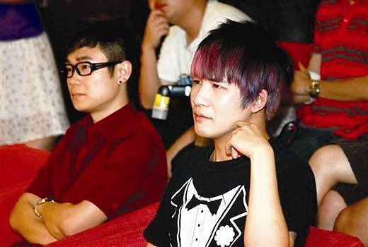 大張偉的人間清醒：堅持與兄弟AA分賬，拒絕黃小蕾專愛胖老婆