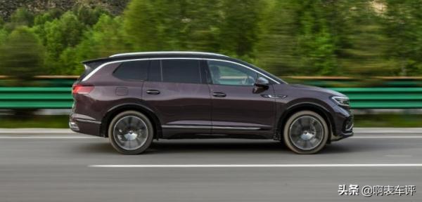 大眾攬境三胎家庭的“福音”,空間大配置足,配V6引擎+四驅 大眾攬境三胎家庭的“福音”,空間大配置足,配V6引擎+四驅