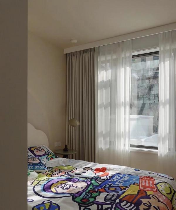 堅持全屋“黑白配”的小夫妻,把家裝修的極簡純粹,裝出大宅範 堅持全屋“黑白配”的小夫妻,把家裝修的極簡純粹,裝出大宅範