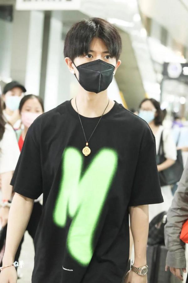 李易峰任嘉倫楊洋陳偉霆王嘉爾，帥哥們的私服穿搭，你最喜歡誰？