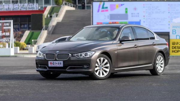 配置高里程低，高性價比的“罕見”二手寶馬320Li