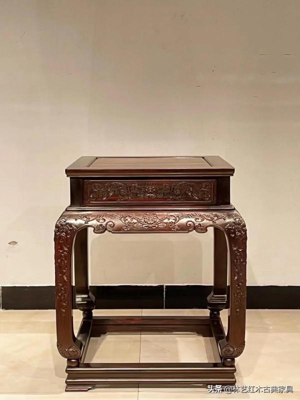 大紅酸枝無補西番蓮沙發