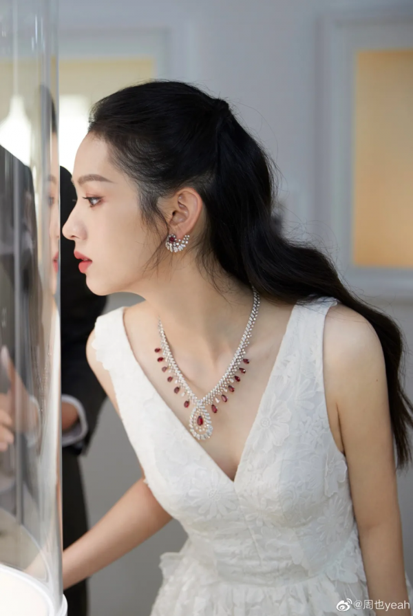 一看就很“貴”的臉長什麼樣? 一看就很“貴”的臉長什麼樣?