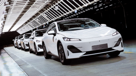 長安&OpenCurlyDoubleQuote;六大新車&rdquo;來襲：銷冠換代，首款混動比DM-i&OpenCurlyDoubleQuote;更香&rdquo;？