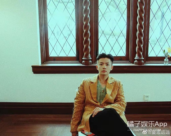 還記得《香蜜沉沉燼如霜》的月下仙人嗎？生活中的他長這樣？