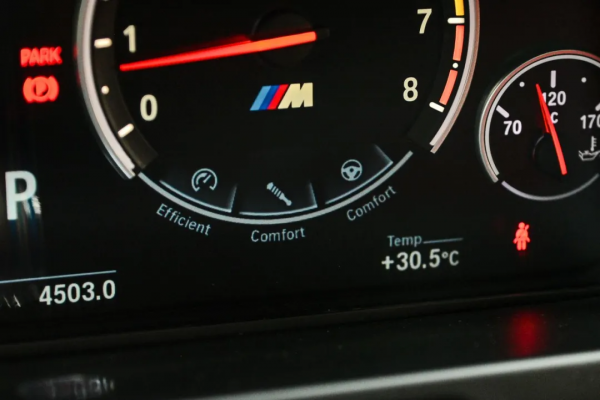 二手寶馬X5M:百萬效能SUV,4.4T雙渦輪增壓,5折購 二手寶馬X5M:百萬效能SUV,4.4T雙渦輪增壓,5折購