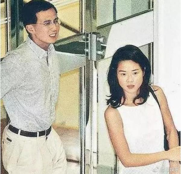 “豪門棄婦”梁洛施的悲傷，2年生3子，為何李家就是不娶她進門