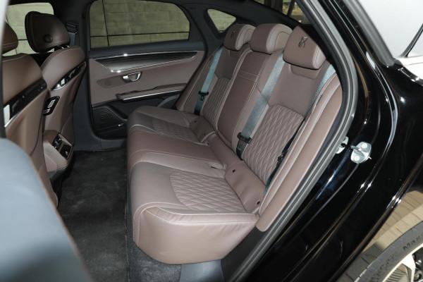 全系“佩刀”的比亞迪旗艦,配置拉滿、3.9秒破百,已被徹底捧紅 全系“佩刀”的比亞迪旗艦,配置拉滿、3.9秒破百,已被徹底捧紅