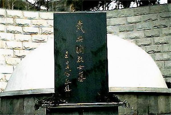 “遠征軍”杜聿明軍長手下有三個師長，他們都是什麼結局？