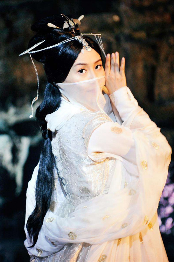 楊冪重現異域造型出圈!回望娛樂圈10位女星或清冷或明豔,太養眼 楊冪重現異域造型出圈!回望娛樂圈10位女星或清冷或明豔,太養眼