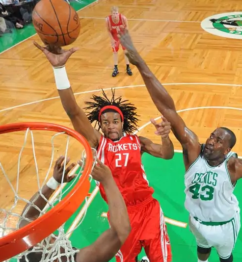 三分命中率63%,2米06掘金新星適合火箭,斯通可考慮2換3 三分命中率63%,2米06掘金新星適合火箭,斯通可考慮2換3