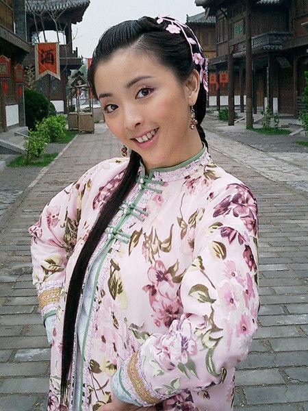 “傻姑”黃小蕾：被杜淳追求，38天閃婚閃孕，被迪士尼封殺