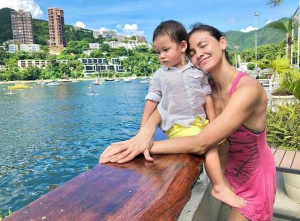 12月已有6位星二代降生，4個二胎寶寶都是男孩，個個含著金鑰匙