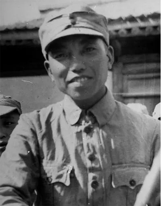 1981年，74歲的蕭克回鄉來到蕭亮家，蕭克感嘆：蕭家只剩我一人了